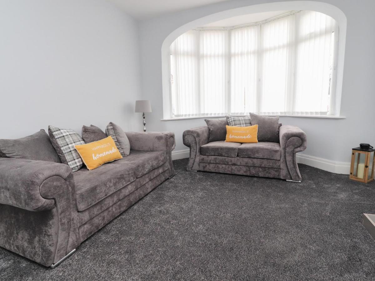 23 Ryden Avenue Cleveleys Exterior foto