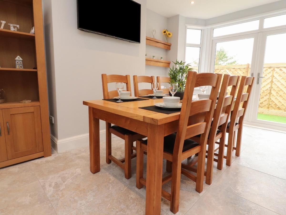 23 Ryden Avenue Cleveleys Exterior foto